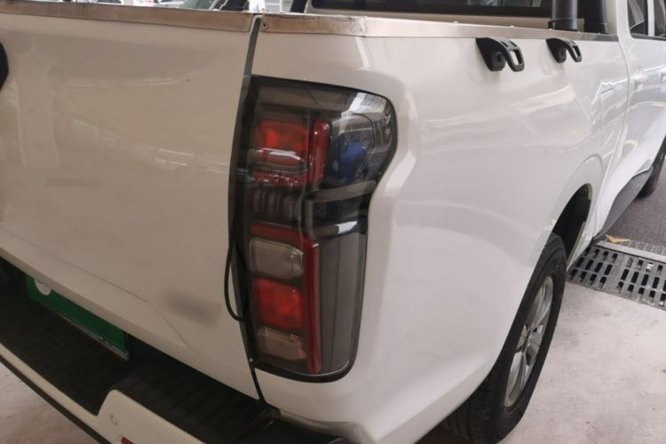 Used Great Wall Poer 2023 2.0T Commercial Version Automatic Diesel Two-Wheel Drive Elite Trim with Long Bed – GW4D20M Right Rear Taillight