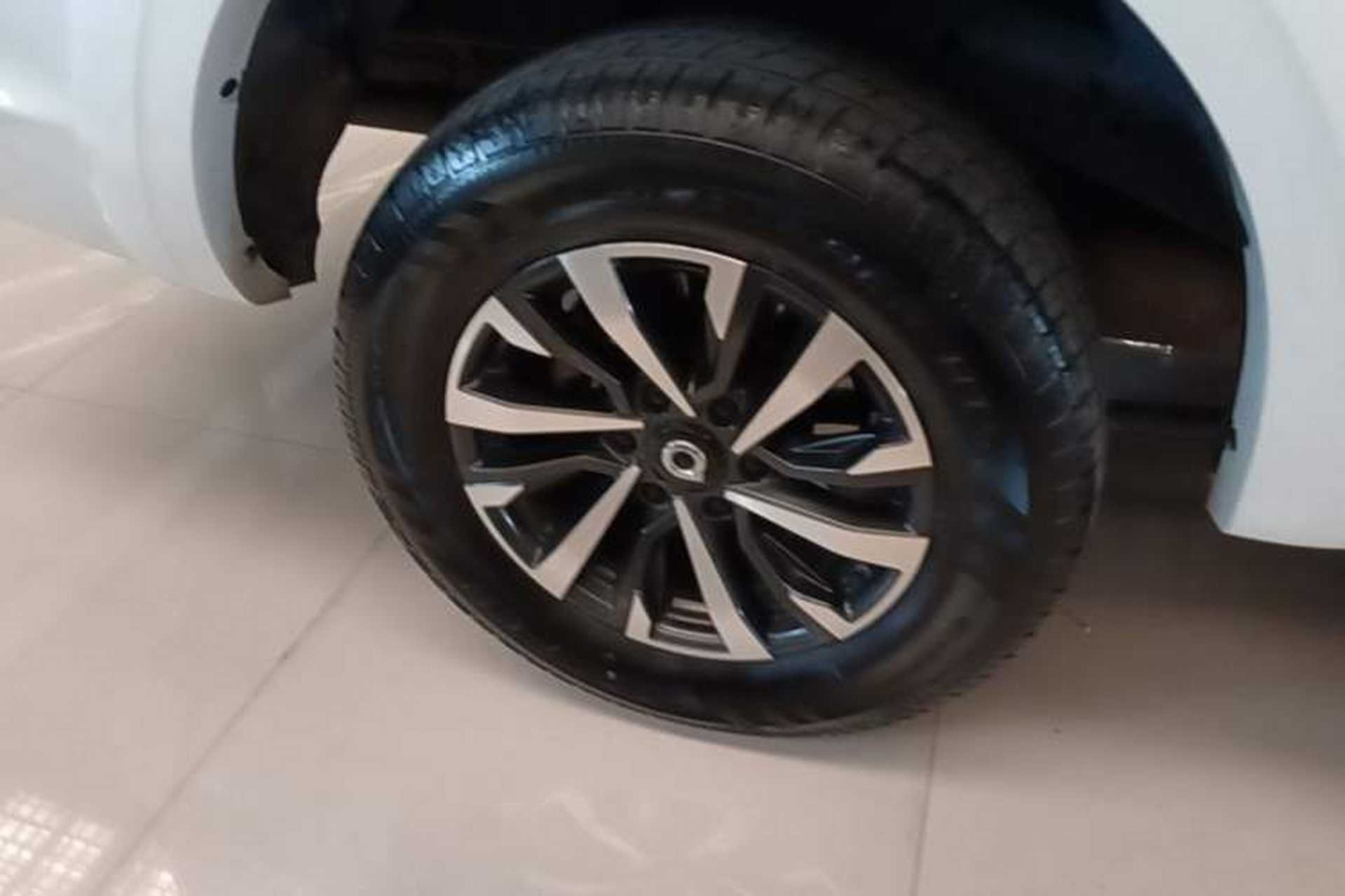 Used Great Wall Poer 2023 2.0T Passenger Version Automatic Diesel 4x4 Sporty GW4D20M Right Rear Wheel Hub