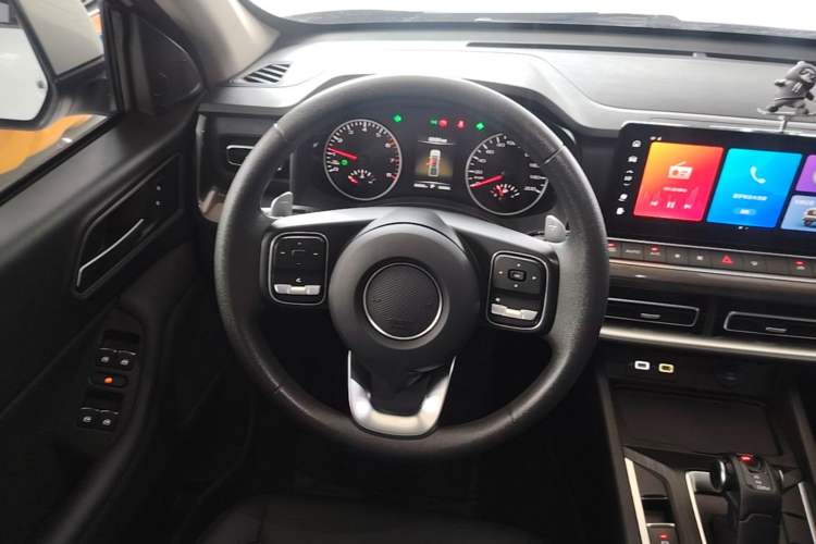 Used Great Wall Poer 2023 2.0T Commercial Version Automatic Gasoline Two-Wheel Drive Elite Trim with Long Bed – GW4C20B Steering Wheel