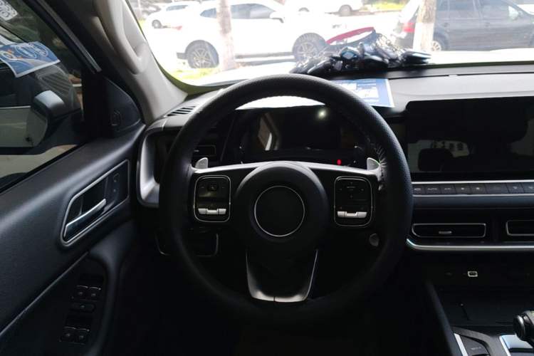 Used Great Wall Poer 2023 2.0T Passenger Version Automatic Diesel 4x4 Comfort Trim – GW4D20M Steering Wheel