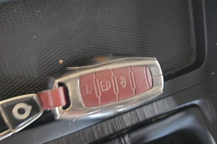 Used Great Wall Poer 2023 2.0T Commercial Version Manual Gasoline 4x4 Elite Long-Box GW4C20B Vehicle Key