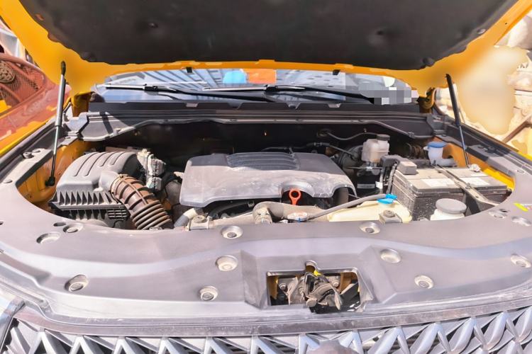 Used Great Wall Poer 2023 2.0T Commercial Version Automatic Gasoline 4x4 Elite Long-Box GW4C20B Engine Bay