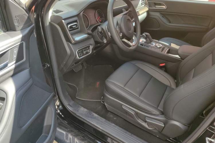 Used Great Wall Poer 2024 2.4T Commercial Version Automatic Diesel 4x4 Elite Edition Driver Seat