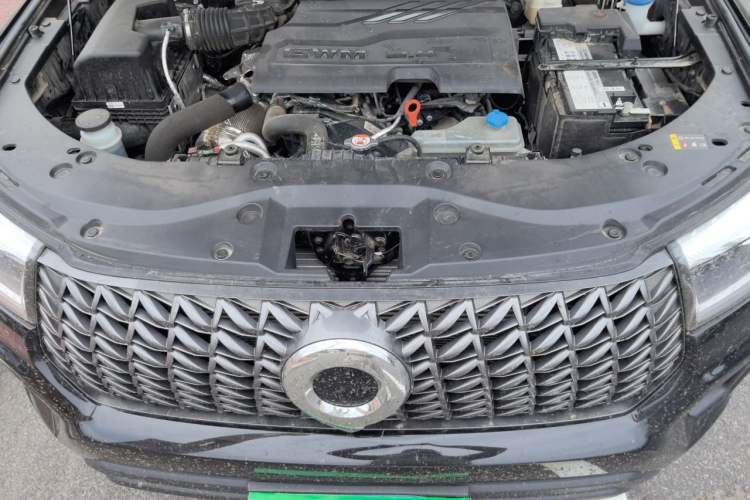 Used Great Wall Poer 2024 2.4T Commercial Version Automatic Diesel 4x4 Elite Edition Engine Bay