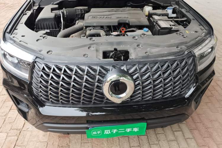 Used Great Wall Poer 2024 2.4T Commercial Version Automatic Diesel 4x4 Elite Edition Engine Bay