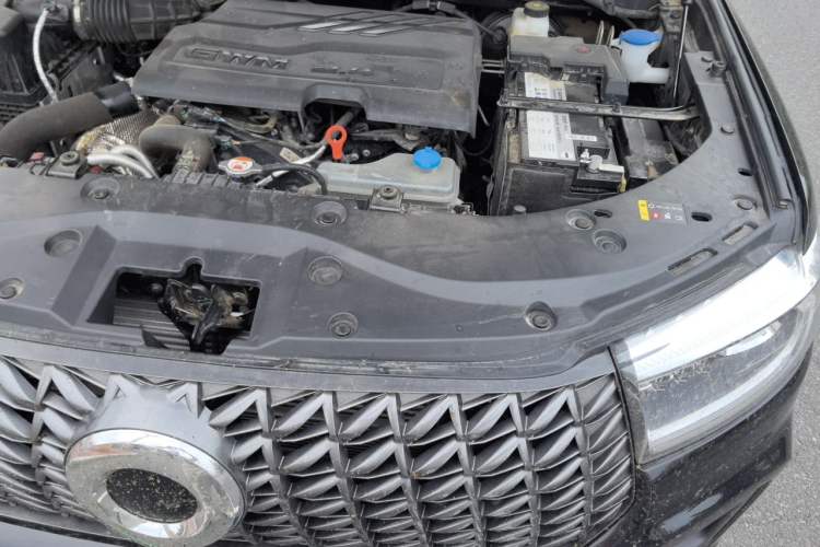 Used Great Wall Poer 2024 2.4T Commercial Version Automatic Diesel 4x4 Elite Edition Engine Bay Left