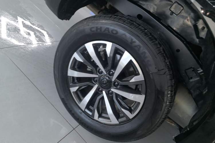 Used Great Wall Poer 2024 2.4T Passenger Version Automatic Diesel 4x4 Comfort Trim Exterior 5