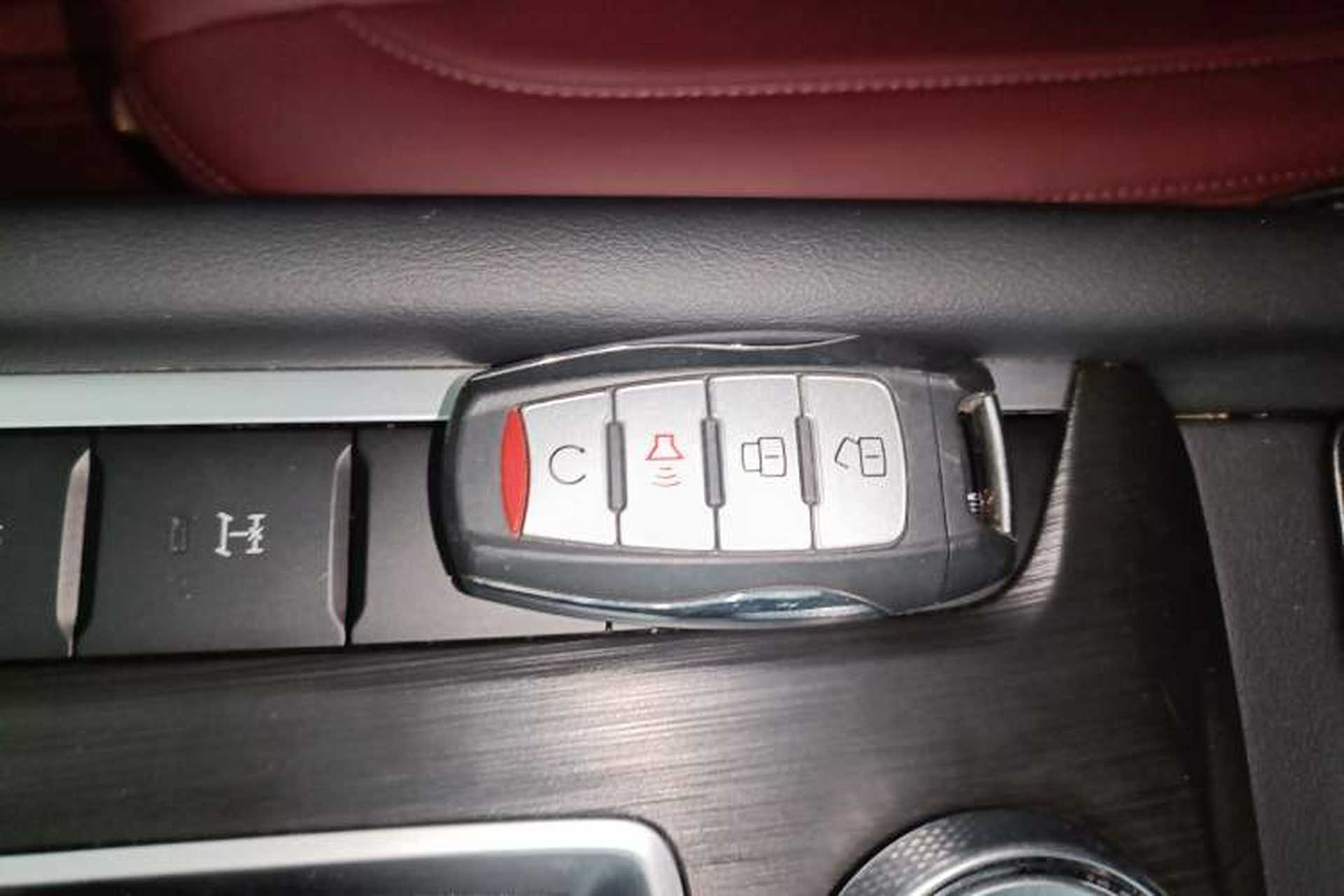 Used Great Wall Poer 2024 2.4T Off-Road Edition Automatic Diesel 4x4 Advanced Version Interior 1