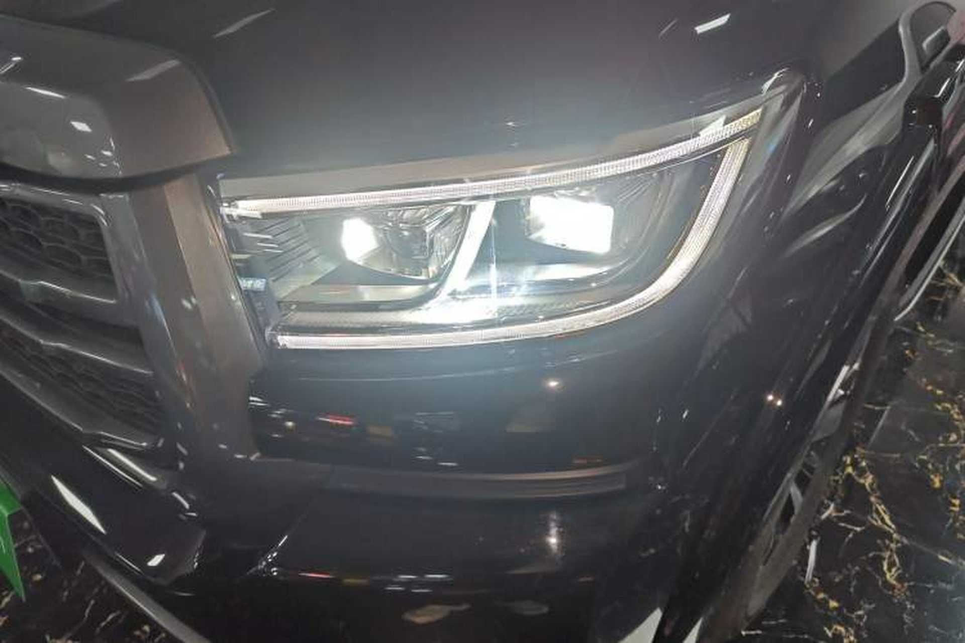 Used Great Wall Poer 2024 2.4T Passenger Version Automatic Diesel 4x4 Comfort Trim Left Front Headlight