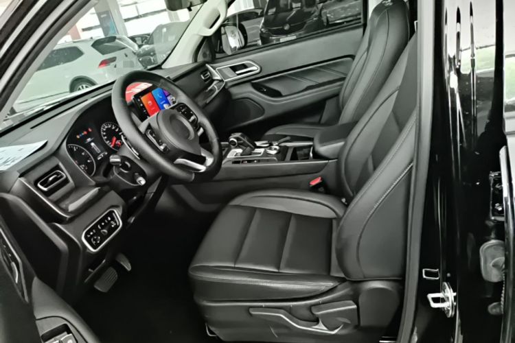 Used Great Wall Poer 2024 2.4T Commercial Version Automatic Diesel Two-Wheel Drive Elite Edition Left Front Seat