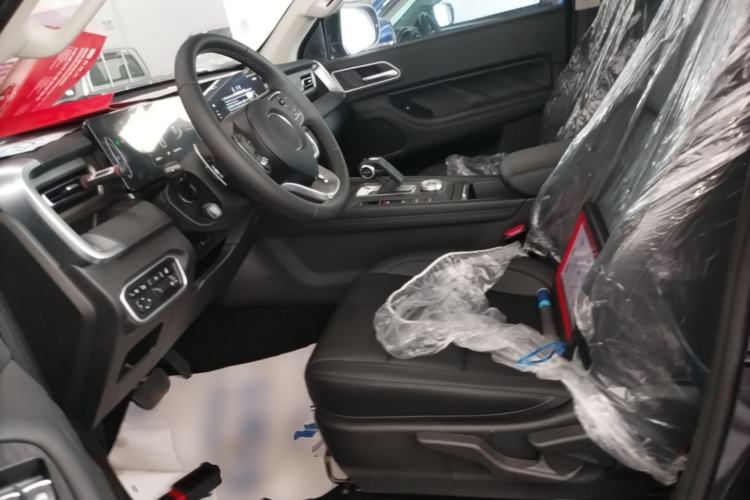 Used Great Wall Poer 2024 2.4T Passenger Version Automatic Diesel Two-Wheel Drive Comfort Edition Left Front Seat