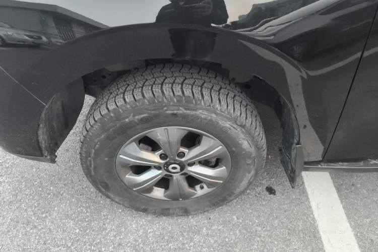 Used Great Wall Poer 2024 2.4T Commercial Version Automatic Diesel 4x4 Elite Edition Left Front Wheel Hub