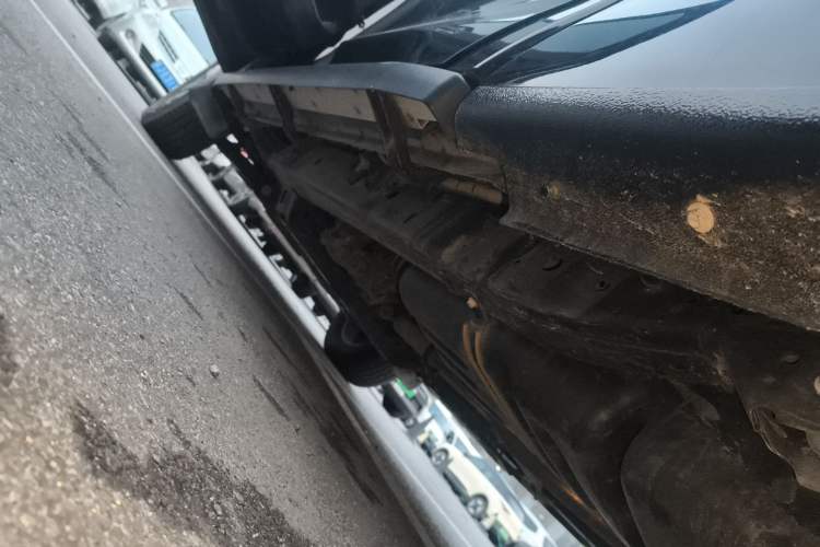Used Great Wall Poer 2024 2.4T Commercial Version Automatic Diesel 4x4 Elite Edition Left Side Sill