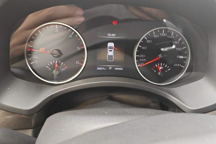 Used Great Wall Poer 2024 2.4T Commercial Version Automatic Diesel Two-Wheel Drive Elite Edition Odometer Close Up