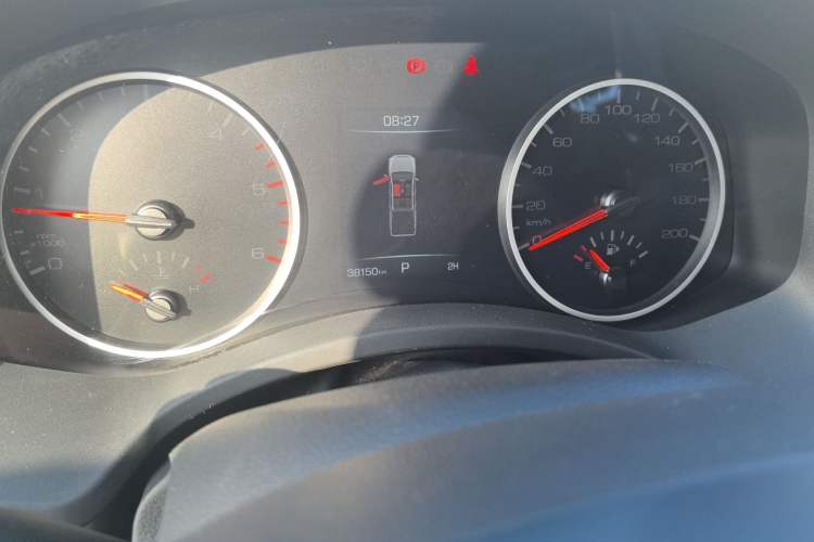 Used Great Wall Poer 2024 2.4T Commercial Version Automatic Diesel 4x4 Elite Edition Odometer Close Up