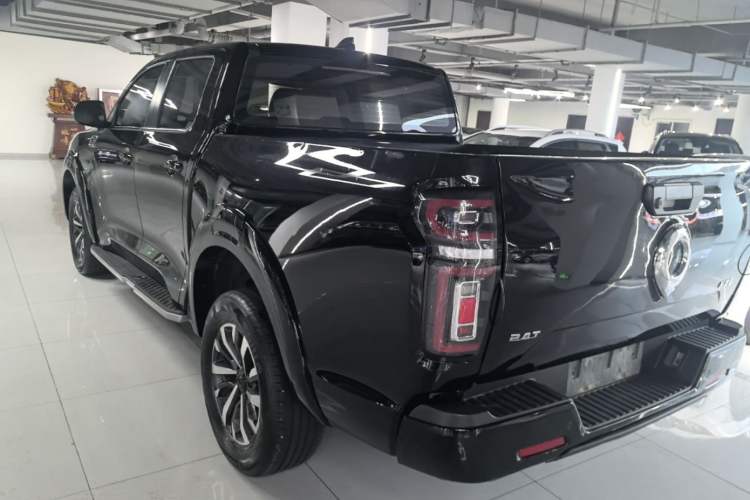Used Great Wall Poer 2024 2.4T Passenger Version Automatic Diesel 4x4 Comfort Trim Rear Left 45 Deg