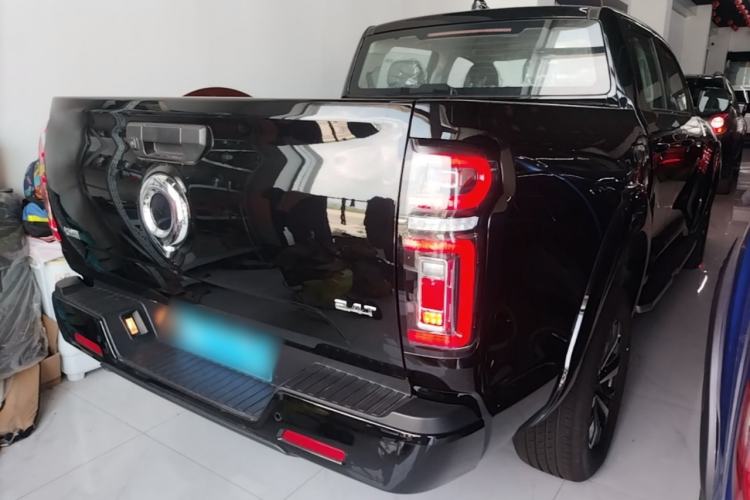Used Great Wall Poer 2024 2.4T Passenger Version Automatic Diesel Two-Wheel Drive Comfort Edition Rear Right 45 Deg