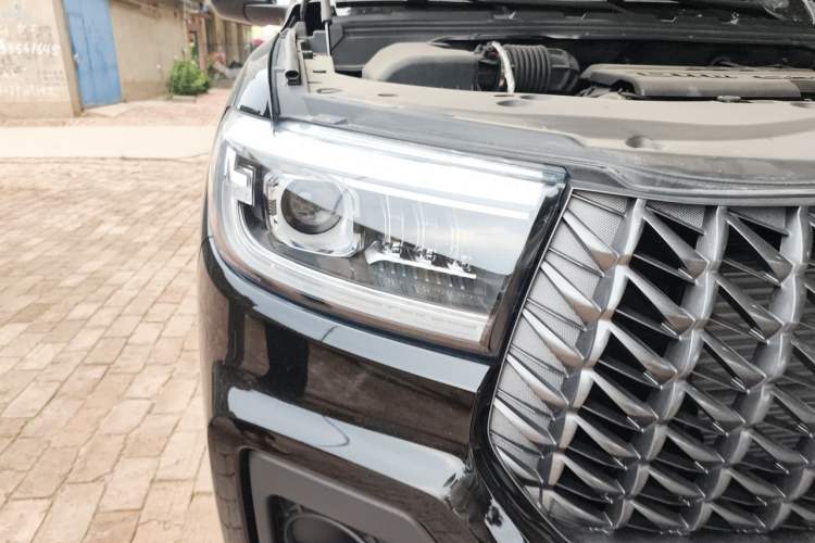 Used Great Wall Poer 2024 2.4T Commercial Version Automatic Diesel 4x4 Elite Edition Right Front Headlight