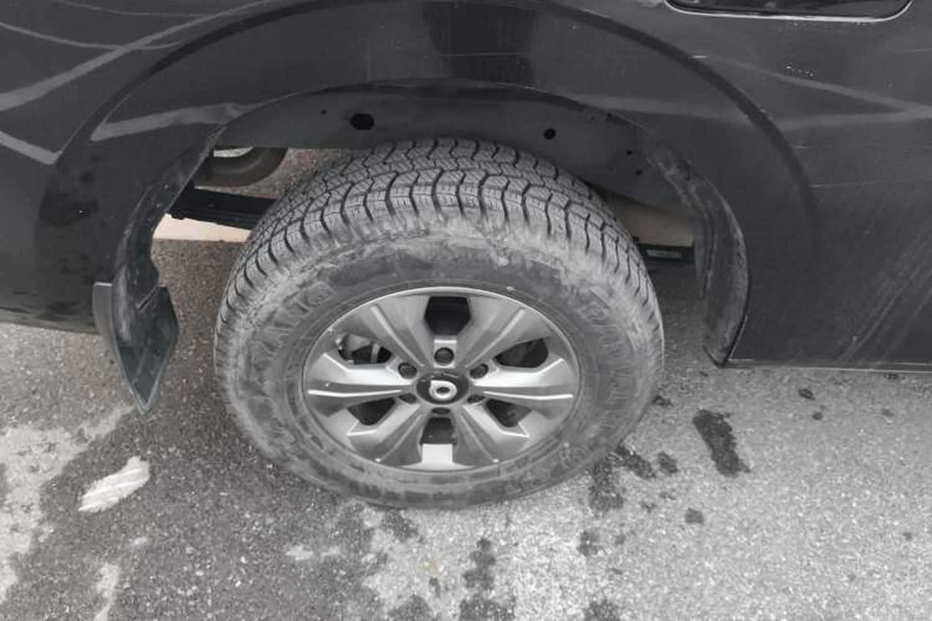 Used Great Wall Poer 2024 2.4T Commercial Version Automatic Diesel 4x4 Elite Edition Right Rear Wheel Hub