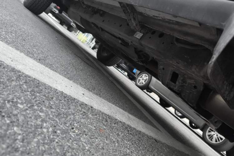Used Great Wall Poer 2024 2.4T Commercial Version Automatic Diesel 4x4 Elite Edition Right Side Sill