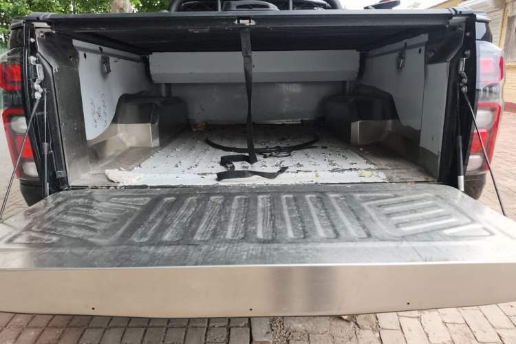 Used Great Wall Poer 2024 2.4T Commercial Version Automatic Diesel 4x4 Elite Edition Trunk