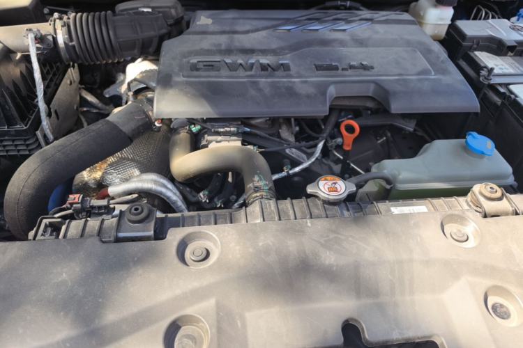Used Great Wall Poer 2024 2.4T Commercial Version Automatic Diesel Two-Wheel Drive Elite Edition Engine Bay