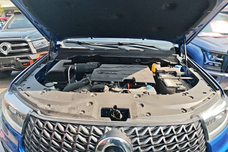 Used Great Wall Poer 2024 2.4T Commercial Version Automatic Diesel Two-Wheel Drive Elite Edition Engine Bay