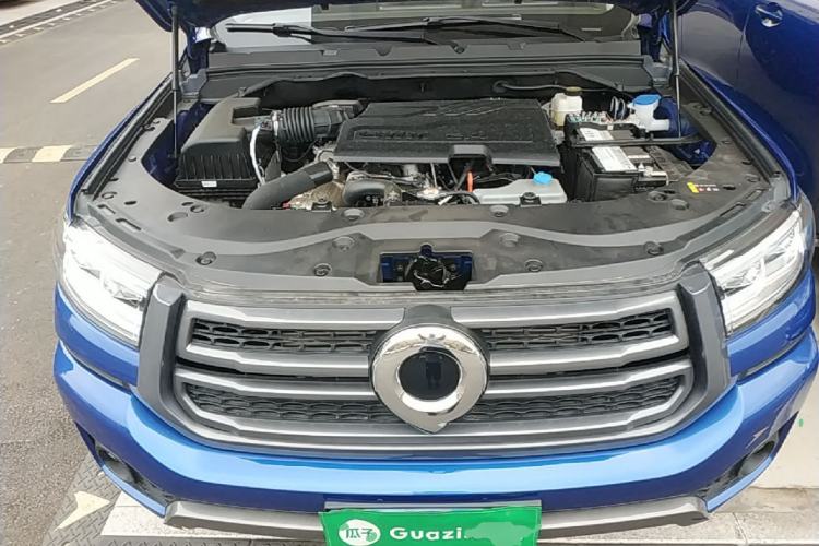 Used Great Wall Poer 2024 2.4T Passenger Version Automatic Diesel 4x4 Comfort Trim Engine Bay