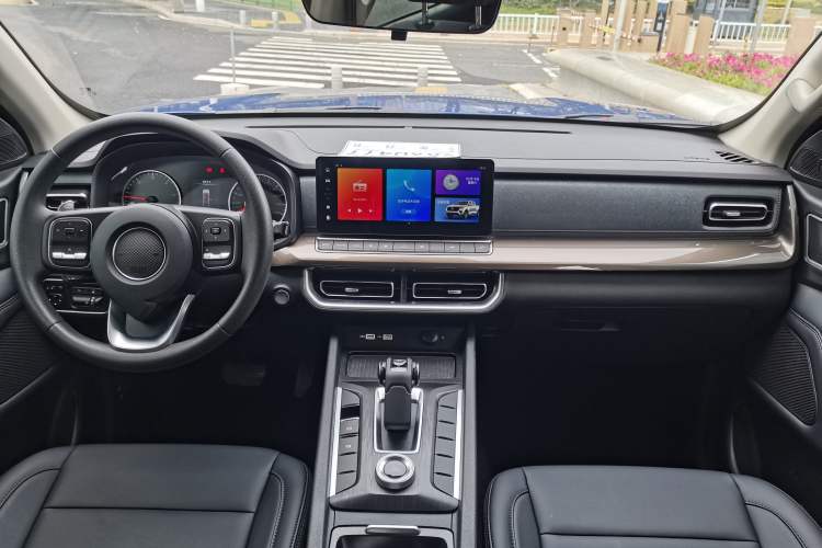Used Great Wall Poer 2024 2.4T Commercial Version Automatic Diesel Two-Wheel Drive Elite Edition Interior 1