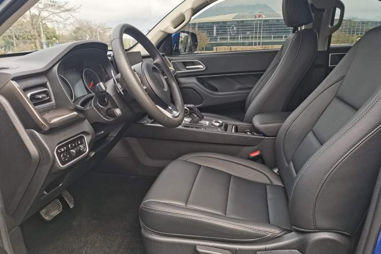 Used Great Wall Poer 2024 2.4T Commercial Version Automatic Diesel Two-Wheel Drive Elite Edition Interior 4