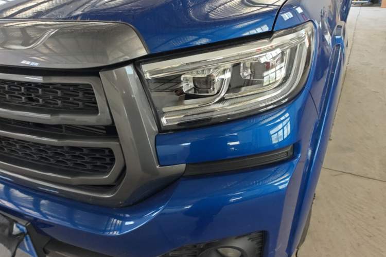 Used Great Wall Poer 2024 2.4T Passenger Version Automatic Diesel 4x4 Comfort Trim Left Front Headlight