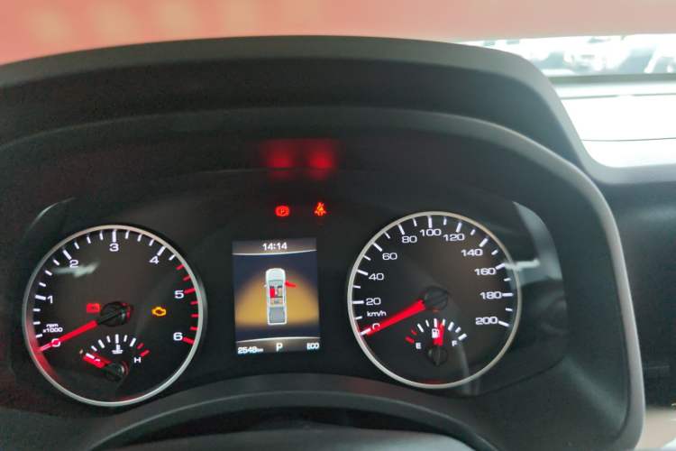 Used Great Wall Poer 2024 2.4T Commercial Version Automatic Diesel Two-Wheel Drive Elite Edition Odometer Close Up