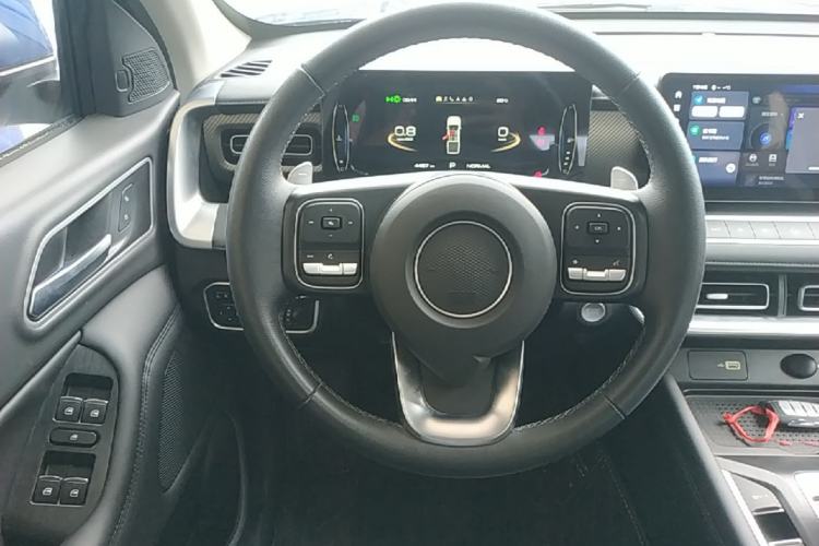 Used Great Wall Poer 2024 2.4T Passenger Version Automatic Diesel 4x4 Comfort Trim Steering Wheel