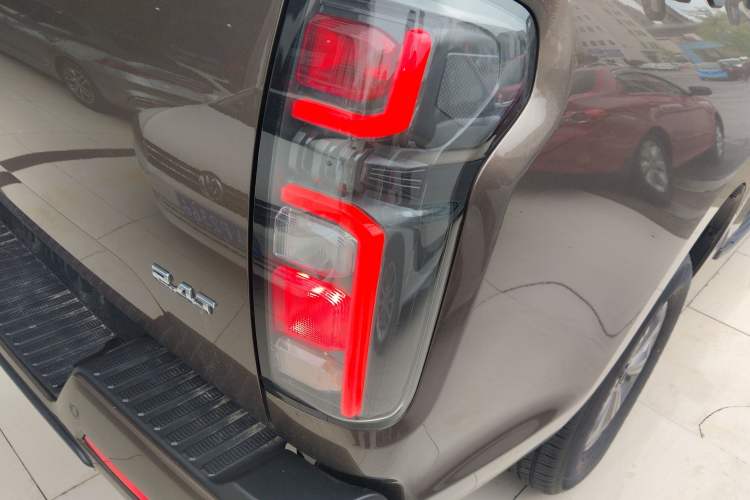 Used Great Wall Poer 2024 2.4T Commercial Version Automatic Diesel Two-Wheel Drive Elite Edition Exterior 3