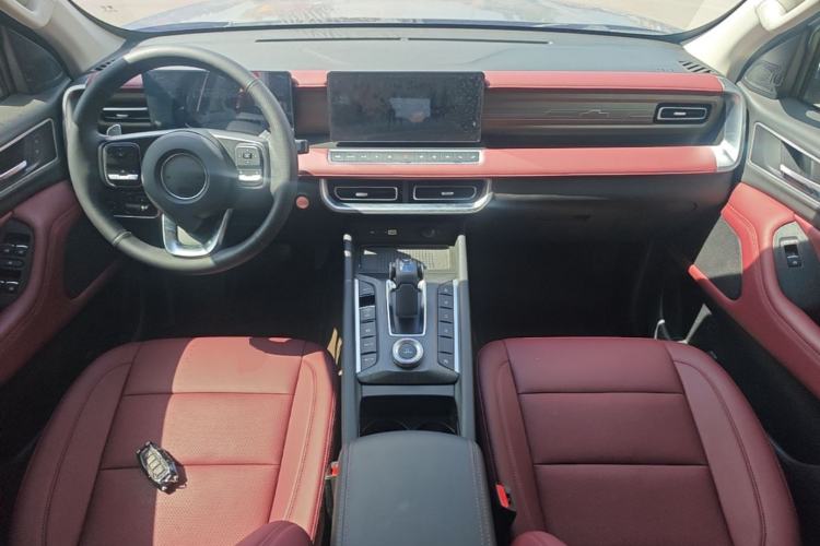 Used Great Wall Poer 2024 2.4T Off-Road Edition Automatic Diesel 4x4 Advanced Version Center Console