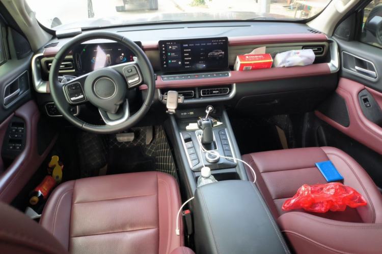 Used Great Wall Poer 2024 2.4T Off-Road Edition Automatic Diesel 4x4 Advanced Version Center Console