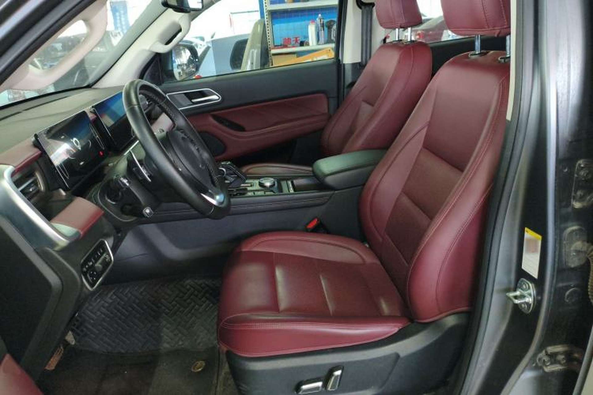 Used Great Wall Poer 2024 2.4T Off-Road Edition Automatic Diesel 4x4 Advanced Version Left Front Seat
