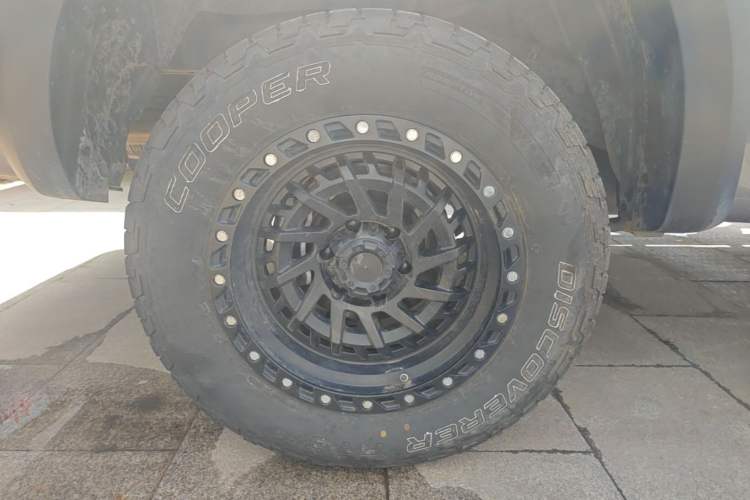 Used Great Wall Poer 2024 2.4T Off-Road Edition Automatic Diesel 4x4 Advanced Version Right Rear Wheel Hub