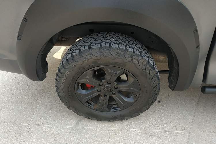 Used Great Wall Poer 2024 2.4T Off-Road Edition Automatic Diesel 4x4 Advanced Version Right Rear Wheel Hub