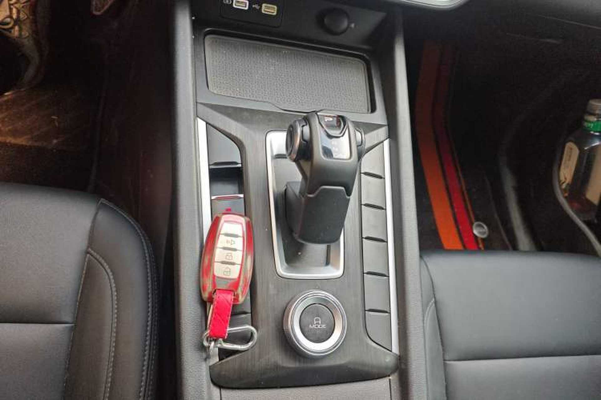 Used Great Wall Poer 2024 2.4T Commercial Version Automatic Diesel 4x4 Elite Edition Gear Lever