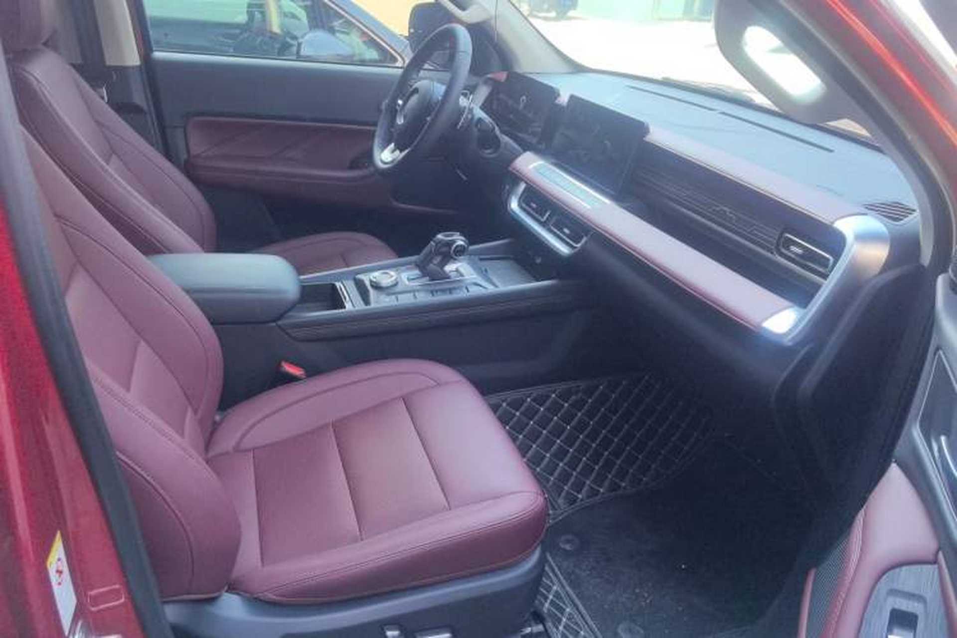 Used Great Wall Poer 2024 2.4T Off-Road Edition Automatic Diesel 4x4 Advanced Version Right Front Seat