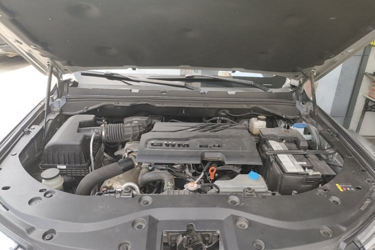 Used Great Wall Poer 2024 2.4T Commercial Version Automatic Diesel Two-Wheel Drive Elite Edition Engine Bay