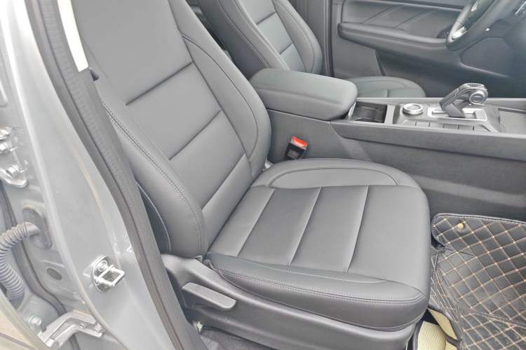 Used Great Wall Poer 2024 2.4T Commercial Version Automatic Diesel 4x4 Elite Edition Right Front Seat