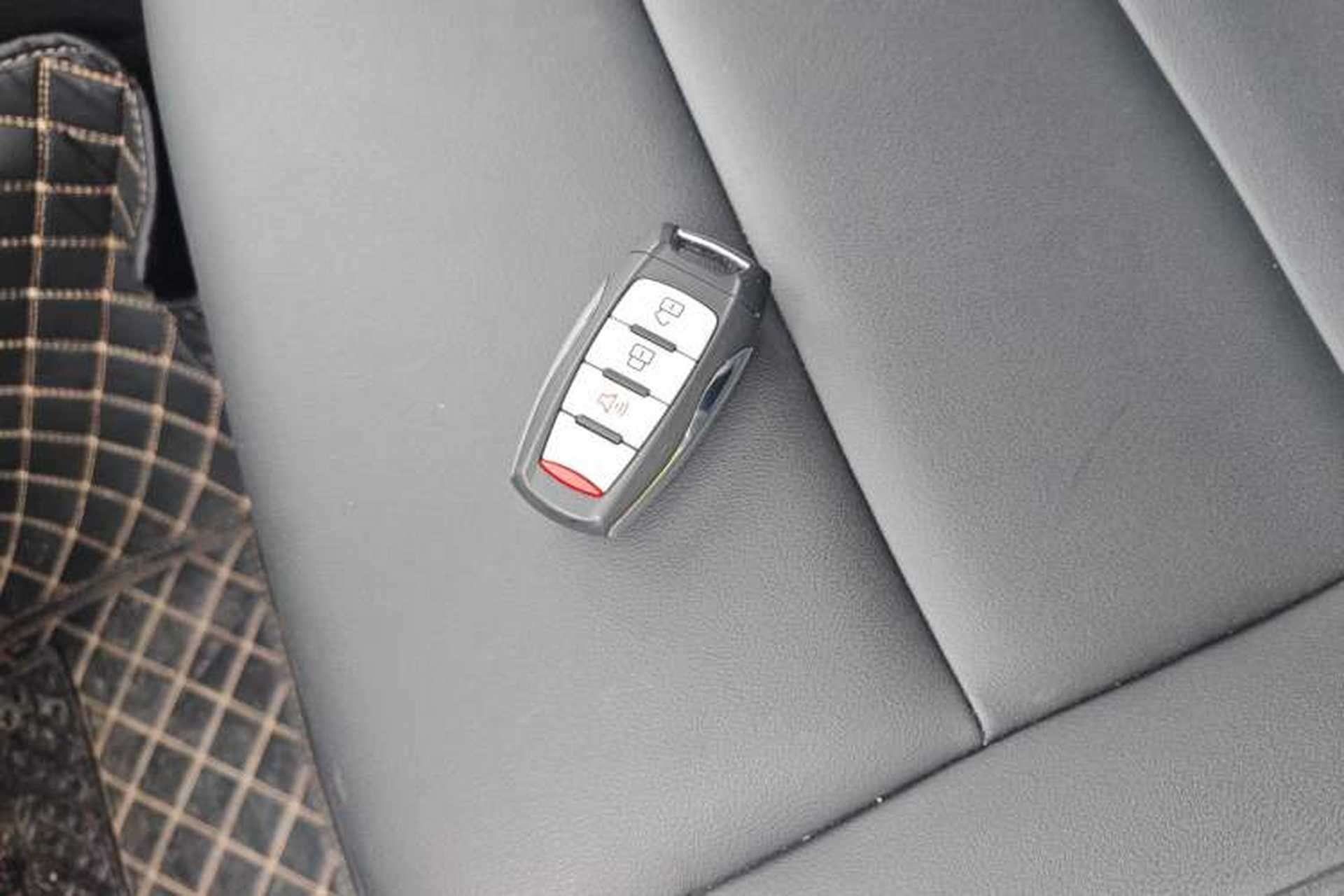 Used Great Wall Poer 2024 2.4T Commercial Version Automatic Diesel 4x4 Elite Edition Vehicle Key