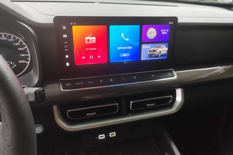 Used Great Wall Poer 2024 2.4T Commercial Version Automatic Diesel Two-Wheel Drive Elite Edition Audio And AC Panel