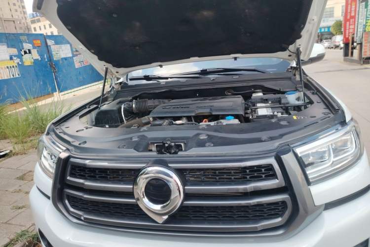 Used Great Wall Poer 2024 2.4T Passenger Version Automatic Diesel 4x4 Comfort Trim Engine Bay