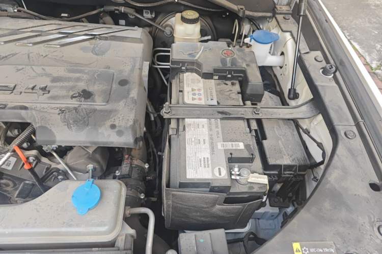 Used Great Wall Poer 2024 2.4T Commercial Version Automatic Diesel 4x4 Elite Edition Engine Bay Left