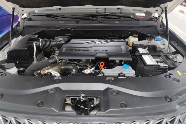 Used Great Wall Poer 2024 2.4T Commercial Version Automatic Diesel 4x4 Elite Edition Engine Bay