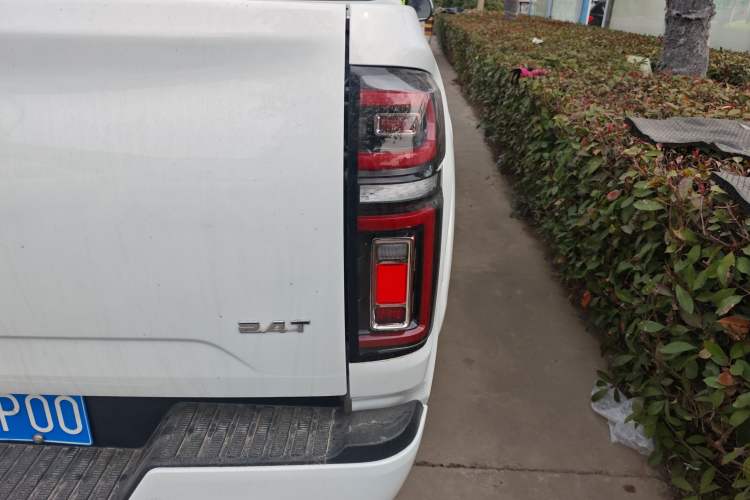 Used Great Wall Poer 2024 2.4T Passenger Version Automatic Diesel 4x4 Comfort Trim Exterior 3