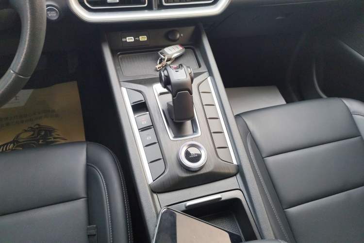 Used Great Wall Poer 2024 2.4T Commercial Version Automatic Diesel Two-Wheel Drive Elite Edition Gear Lever